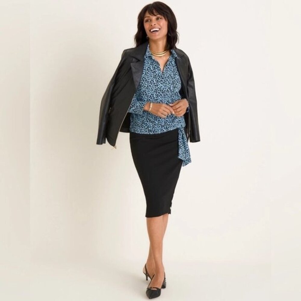 NWT Chico’s Blue Black Animal Print Side Tie Blouse Women’s Size 2 (L/12)